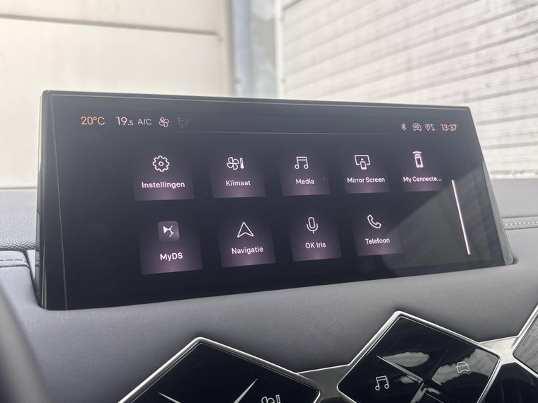 Vehicle Image 39