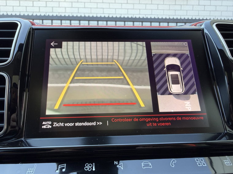 Vehicle Image 36