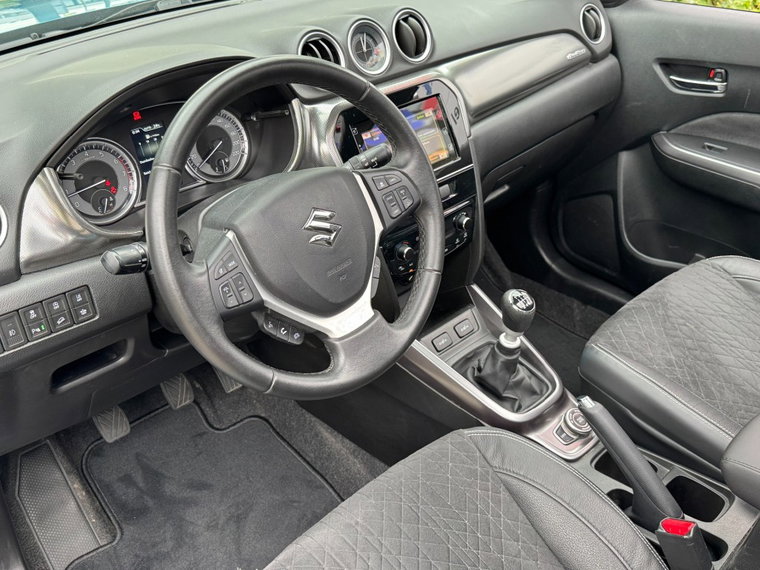 Vehicle Image 22