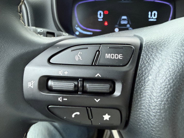 Vehicle Image 27
