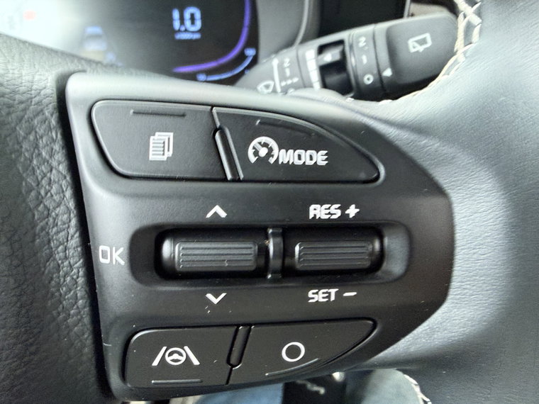 Vehicle Image 28