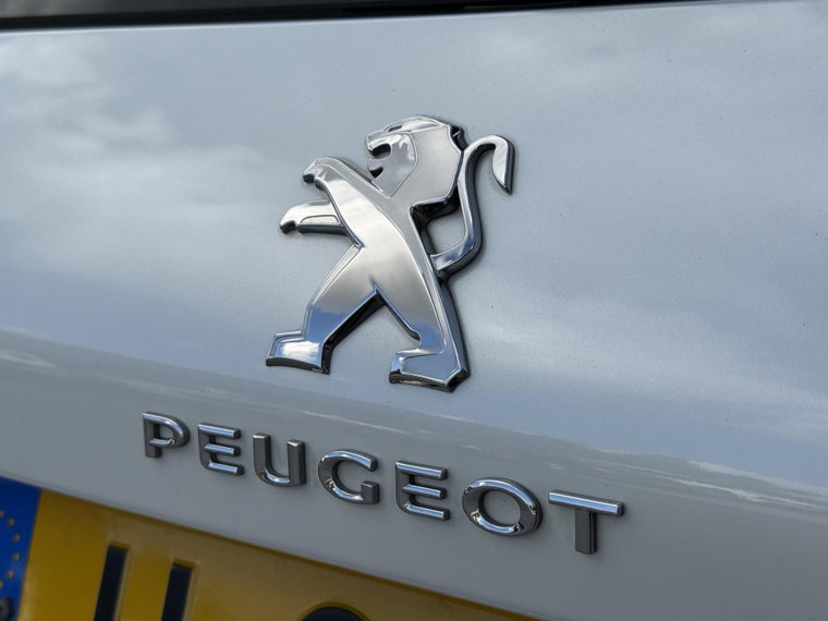 Vehicle Image 37