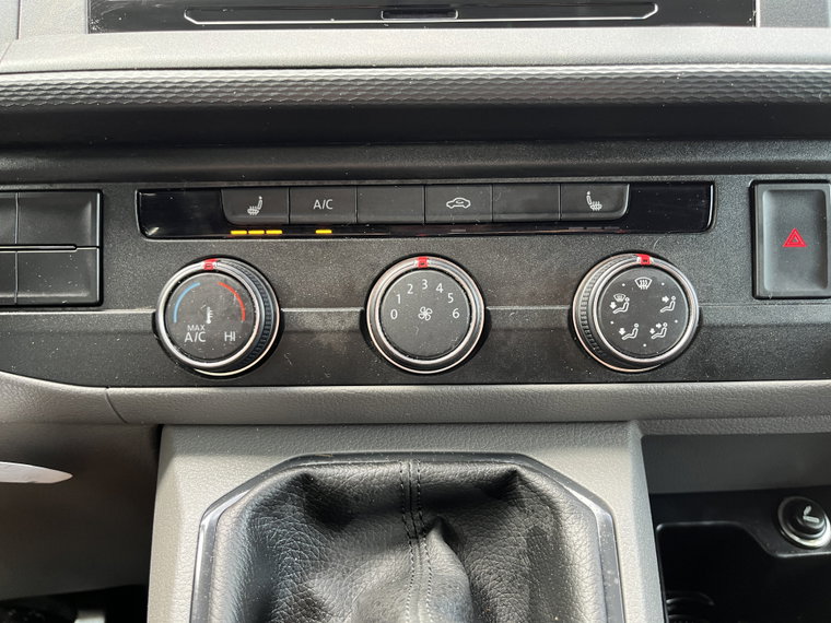 Vehicle Image 38