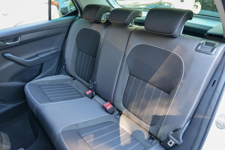 Vehicle Image 21