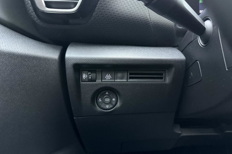 Vehicle Image 22