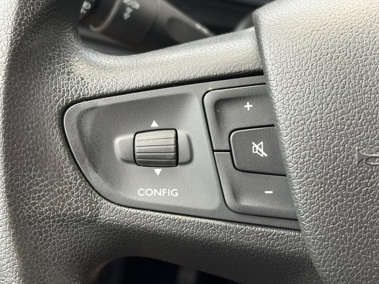 Vehicle Image 27