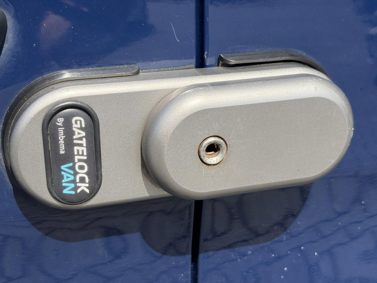Vehicle Image 37