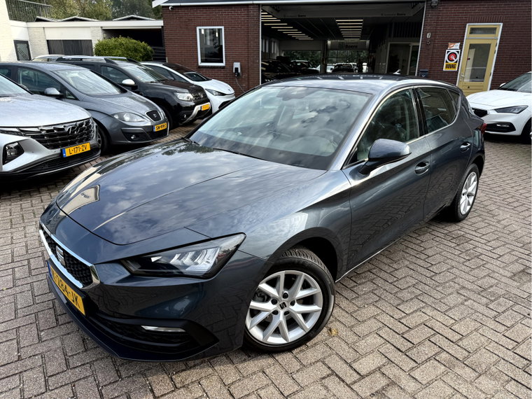 Vehicle Image 16