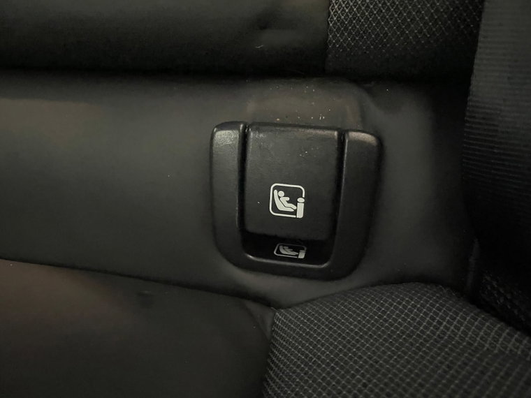 Vehicle Image 38