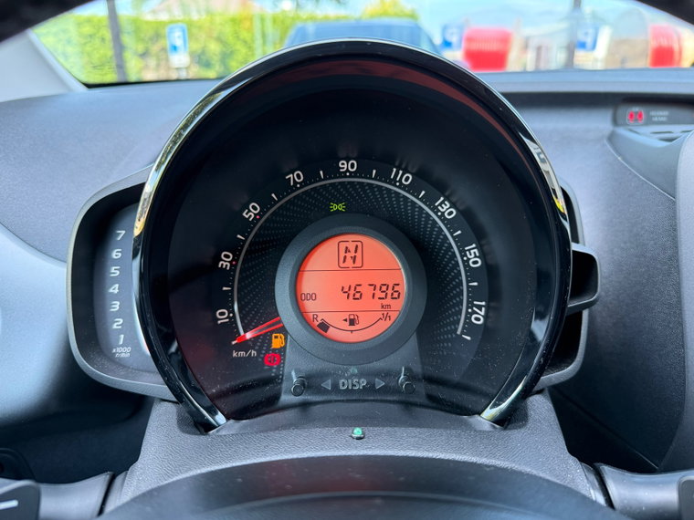 Vehicle Image 27
