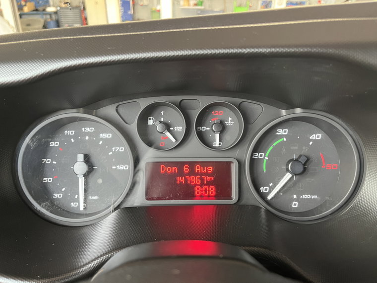 Vehicle Image 12