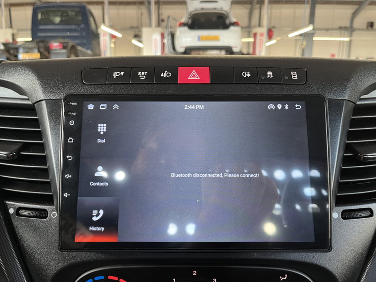 Vehicle Image 35