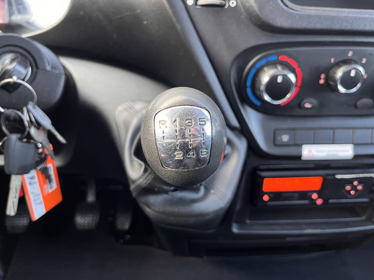 Vehicle Image 37