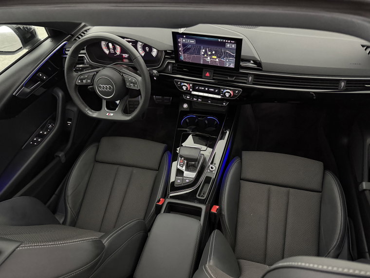 Vehicle Image 18