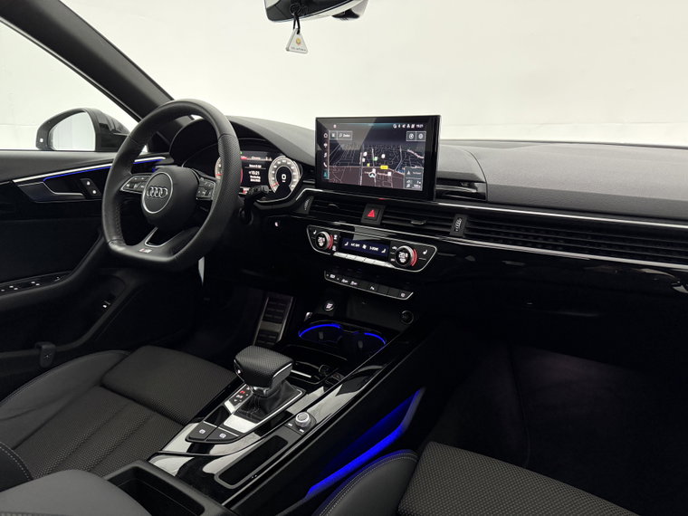 Vehicle Image 36