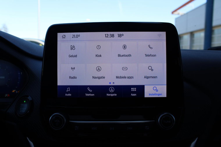 Vehicle Image 36