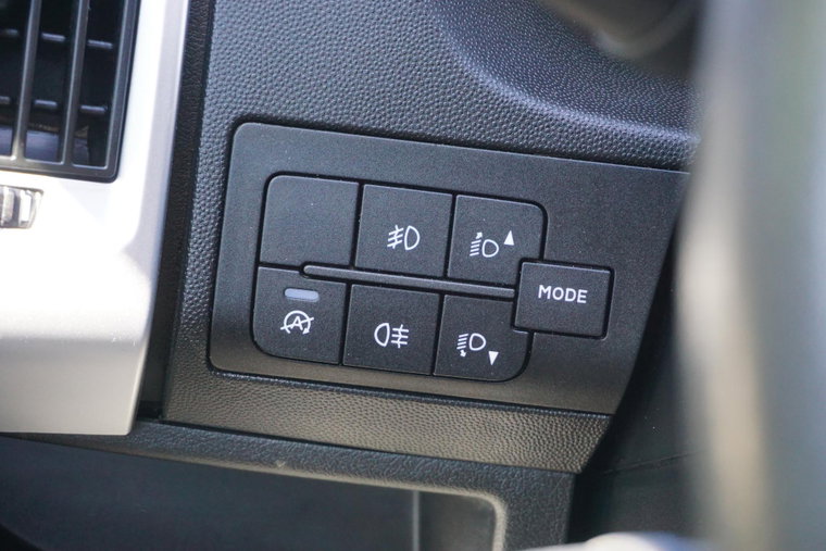 Vehicle Image 27