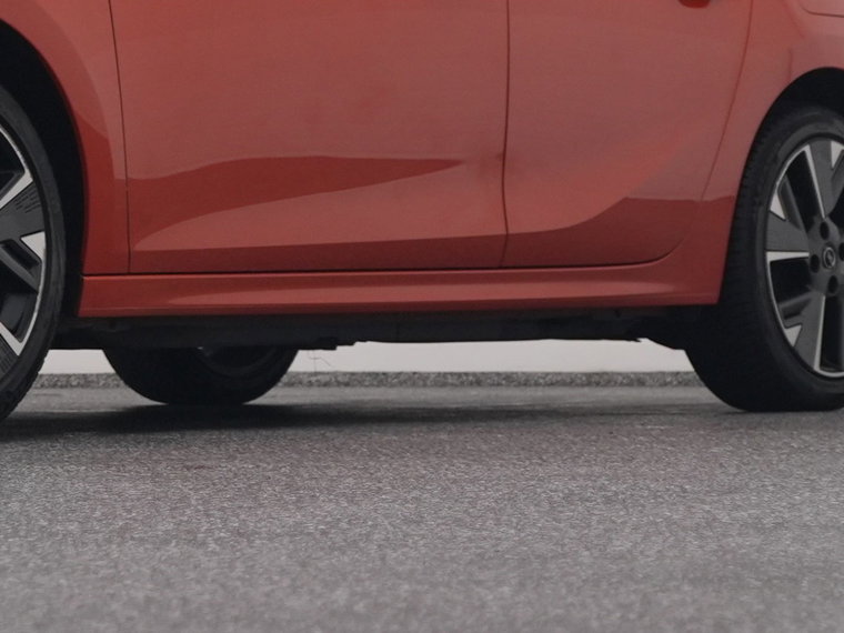 Vehicle Image 38