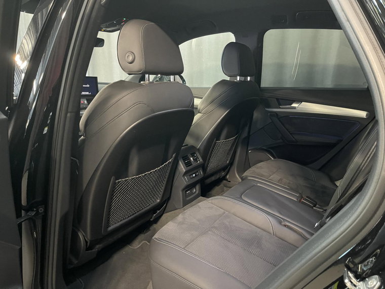 Vehicle Image 36