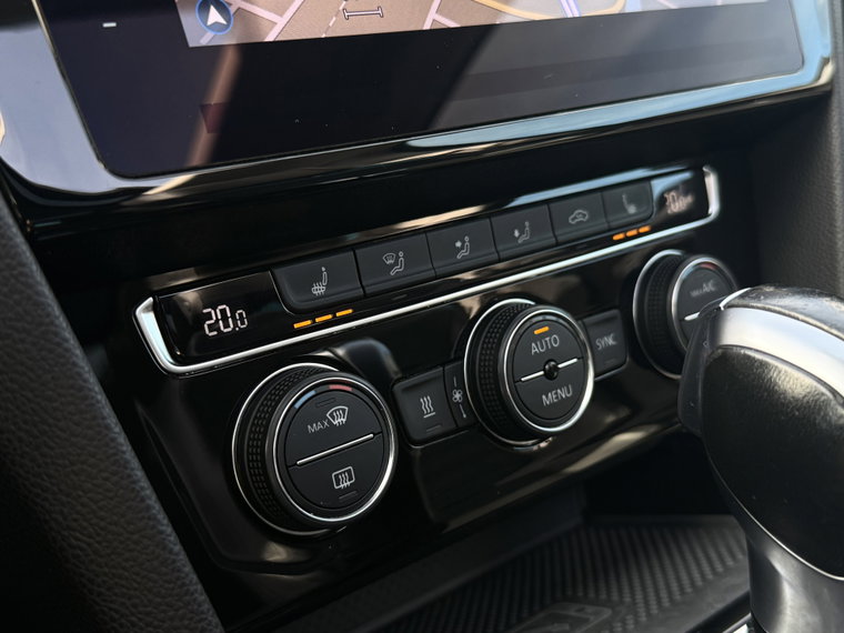 Vehicle Image 38