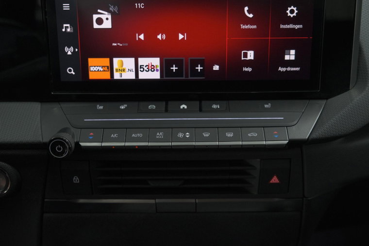 Vehicle Image 38