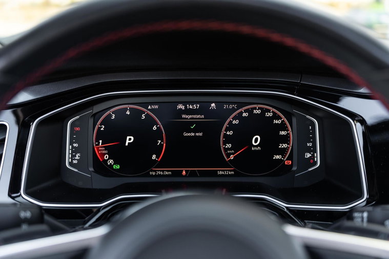 Vehicle Image 25