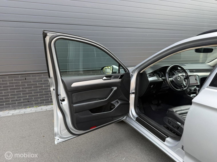 Vehicle Image 34