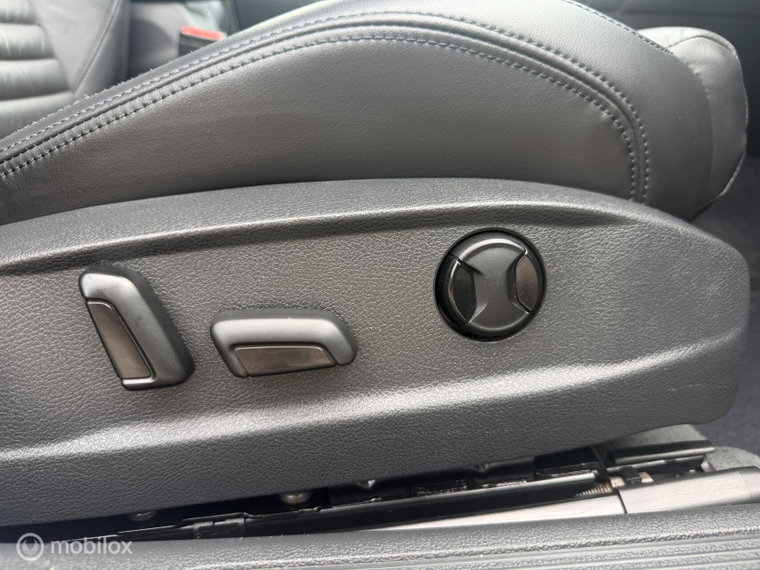 Vehicle Image 41