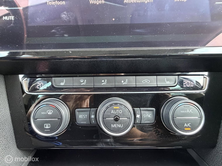 Vehicle Image 60