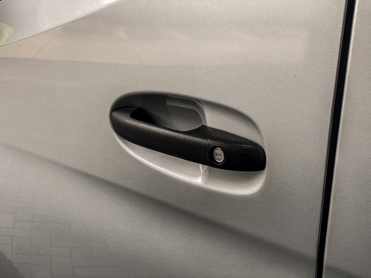 Vehicle Image 34