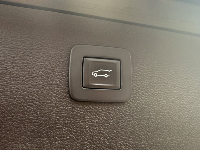 Vehicle Image 39