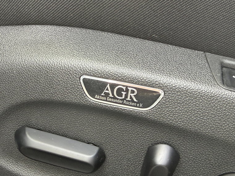 Vehicle Image 46