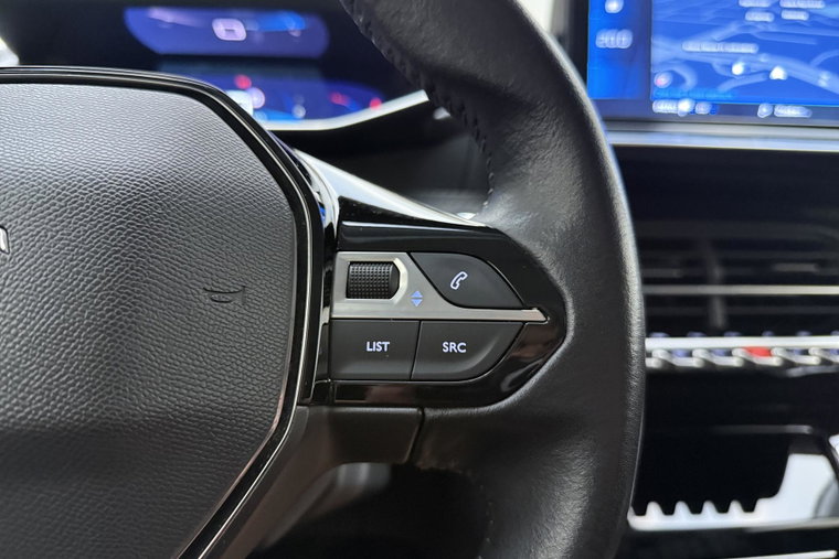 Vehicle Image 22
