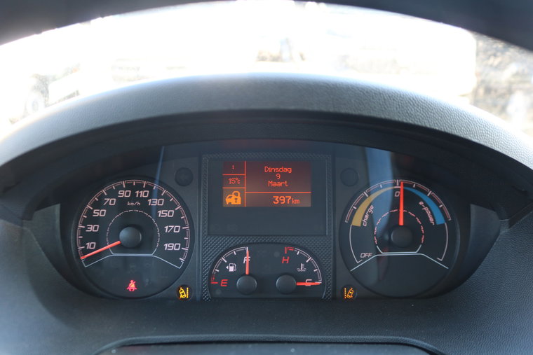 Vehicle Image 32