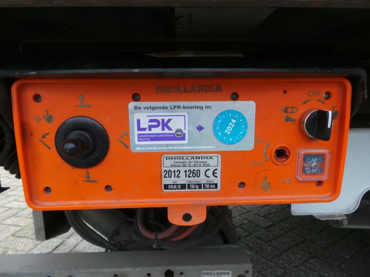 Vehicle Image 19