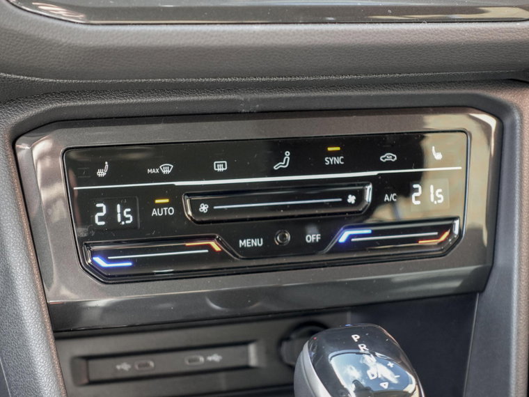 Vehicle Image 27