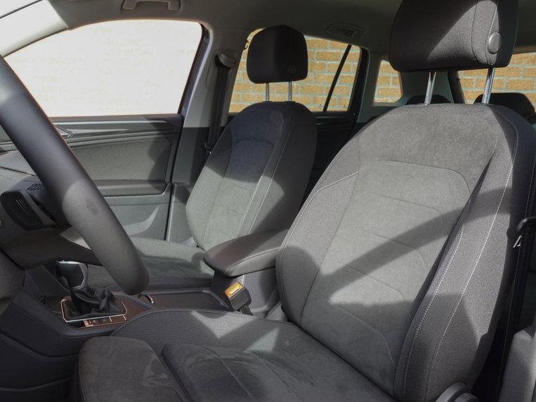 Vehicle Image 33