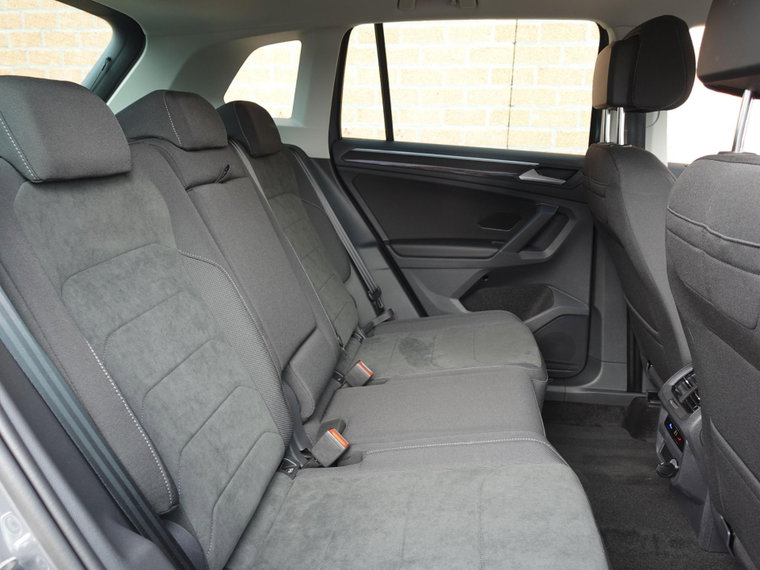 Vehicle Image 37