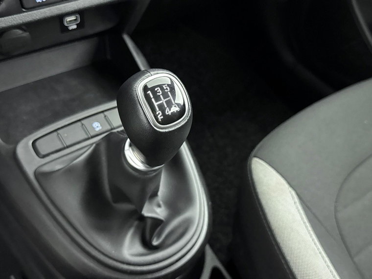 Vehicle Image 23