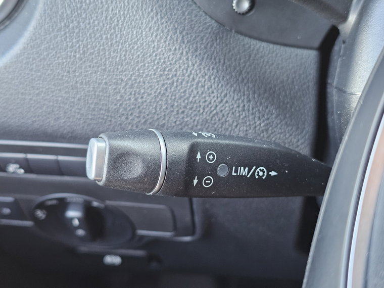 Vehicle Image 42