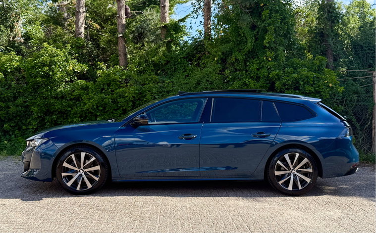 Vehicle Image 30