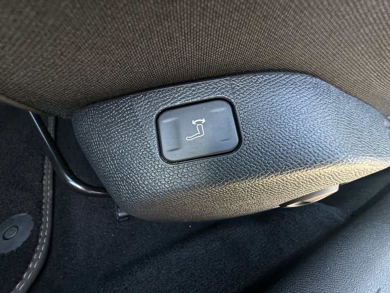 Vehicle Image 53