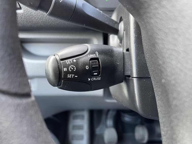 Vehicle Image 26