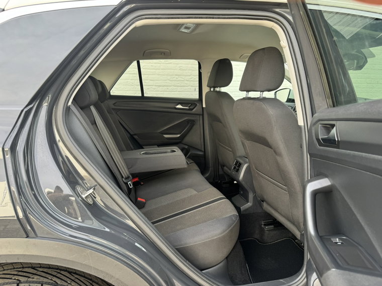 Vehicle Image 35