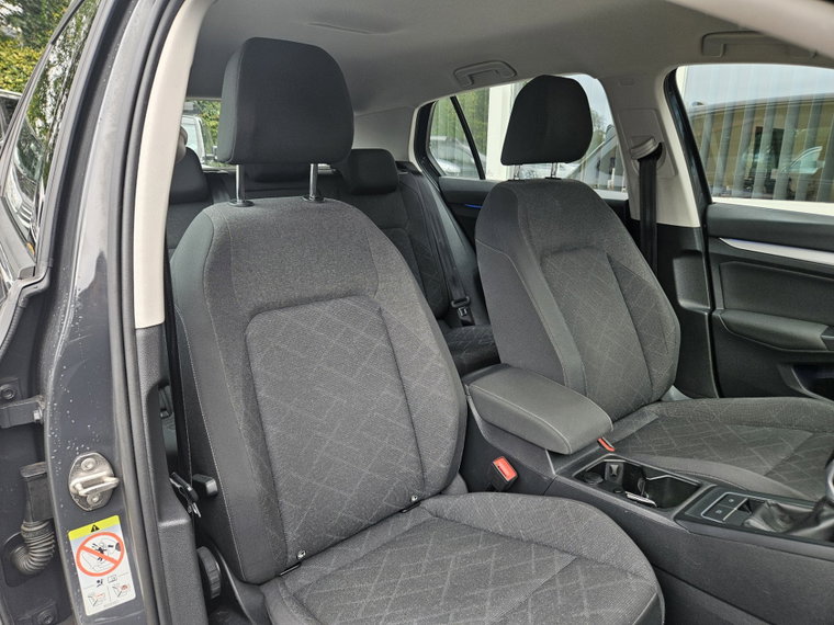 Vehicle Image 33