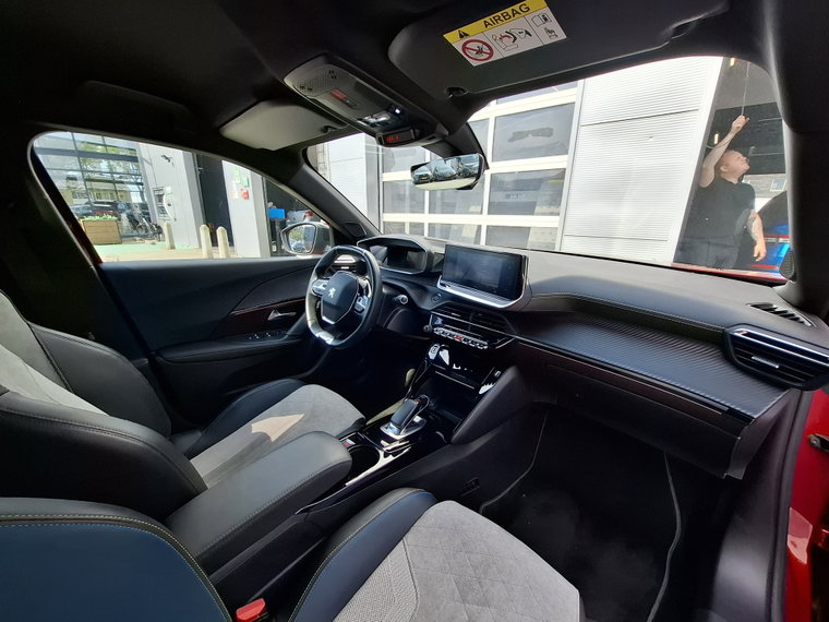 Vehicle Image 19