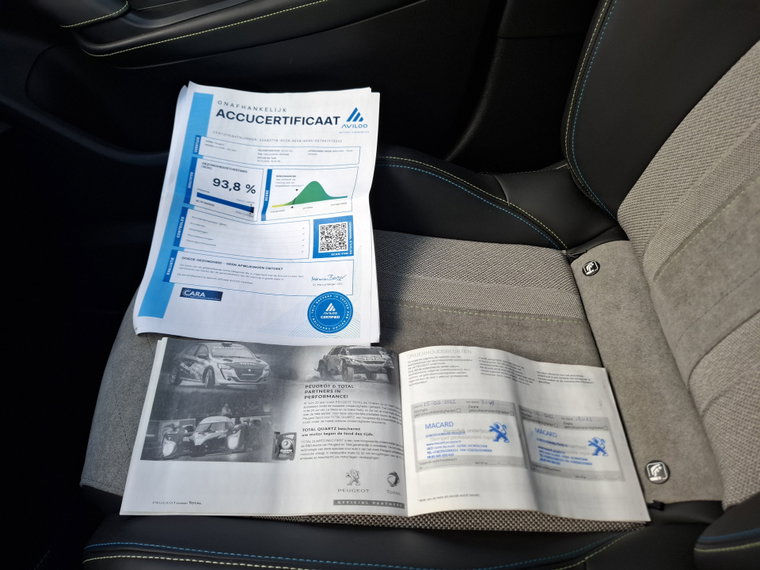 Vehicle Image 9