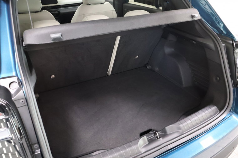 Vehicle Image 33