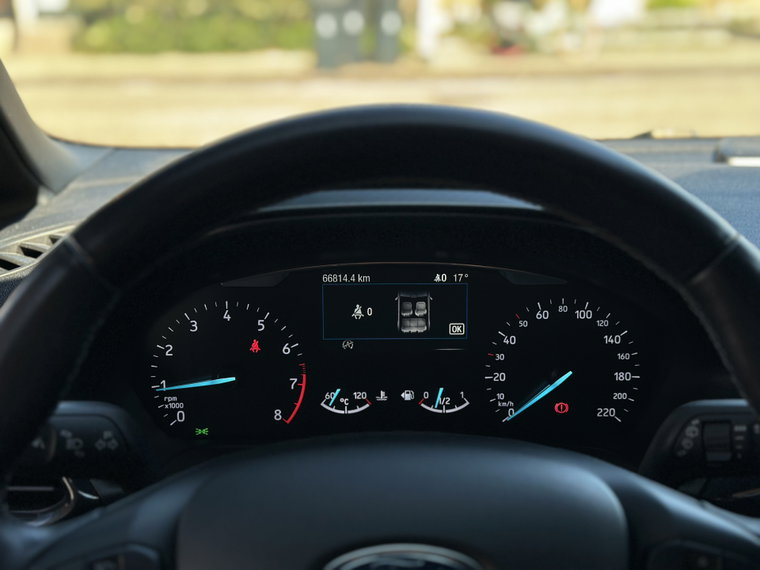 Vehicle Image 21