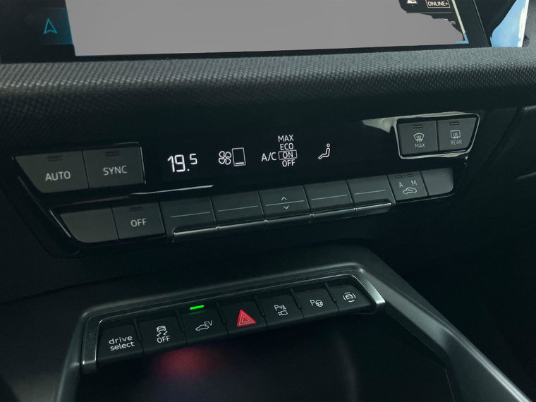 Vehicle Image 27